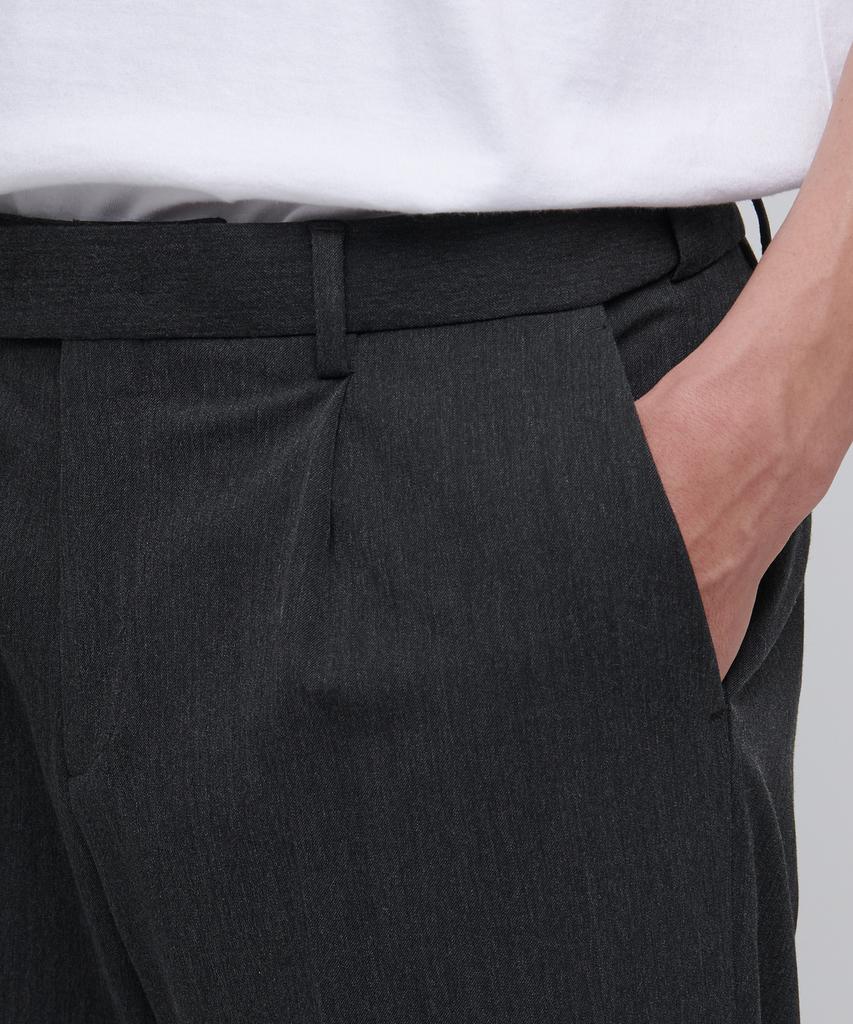 MUSINSA STANDARD Carrot Hidden Banding Crop Slacks [Charcoal Gray]