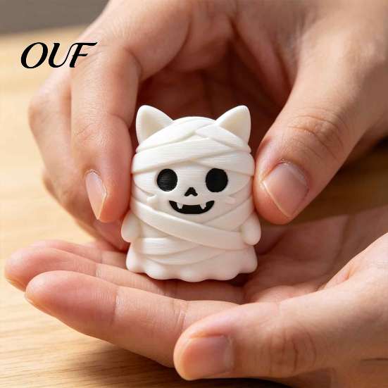 Detailed Cat Collectible 3D Printed Mummy Figurine, Cute Bandaged Kitten Statue for Halloween Tabletop Gift Idea Decoration, Compact Animal Sculpture