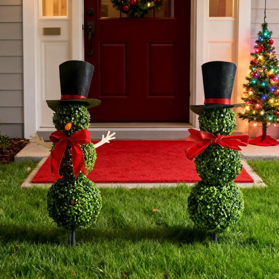 Yousheng Christmas Snowman Topiary Artificial Snowman Shaped Topiary Tree with Bow And Hat Outdoor Boxwood Topiary with Stake for Home Porch Decor