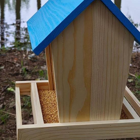 Кормушки для птиц на открытом воздухе, кормушка для диких птиц, большая подвесная деревянная кормушка для кардиналов, вьюрков, голубых соек