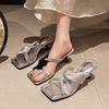 Cross-strap square slippers for women to wear in the summer of 2024, the new Internet celebrity popular temperament versatile open-toed cool slippers
