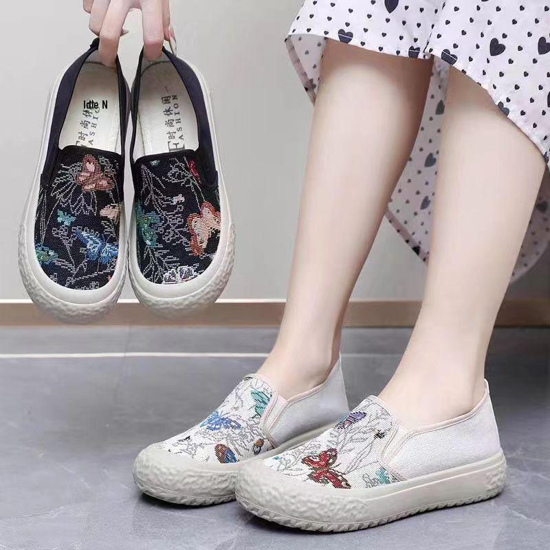 Four Seasons Women's Breathable Canvas Slip On Shoes Soft Thick Soles Non-slip Low Casual Fashionable