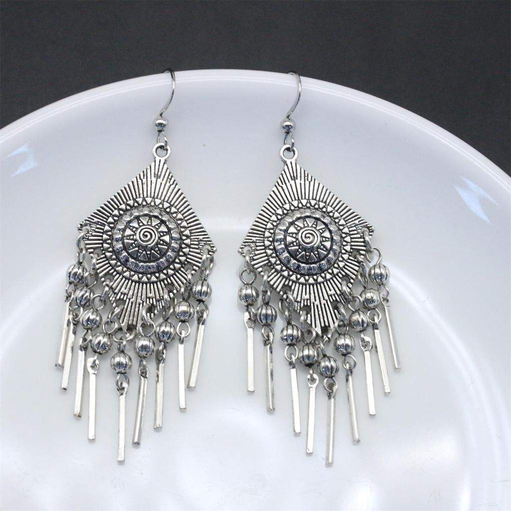 Длинные серьги с бахромой в богемном стиле, винтажные серьги-капельки из сплава, идеально подходят для женщин, повседневного декора и вечеринок