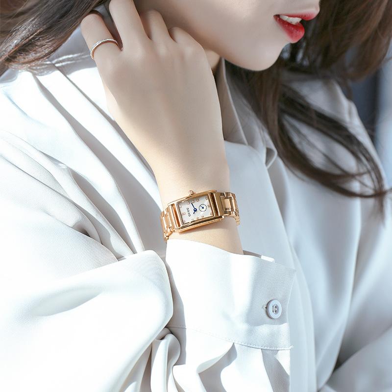 Квадратные часы для женщин, простая мода, старый темперамент, квадратные дисковые часы, водонепроницаемые кварцевые часы, женские часы Niche