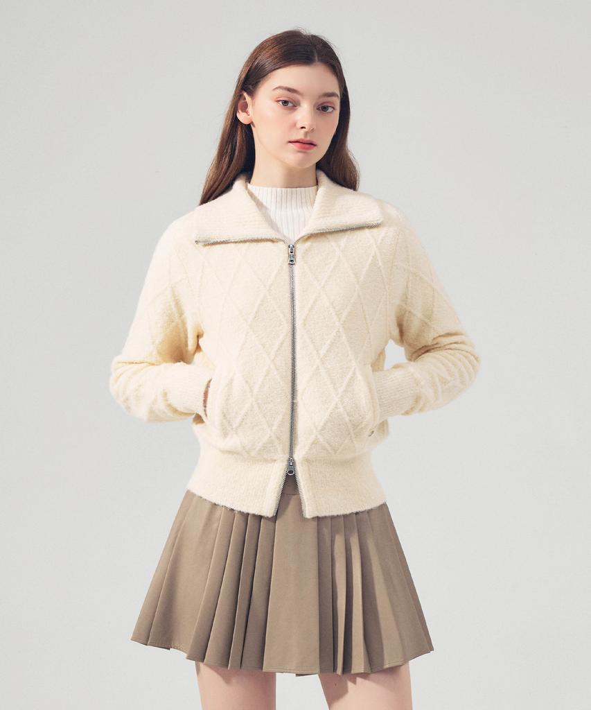 LORDLOAR Cable Windproof Zip-Up Knit Cream