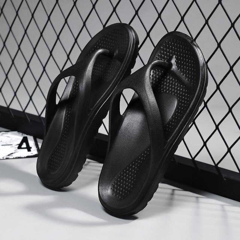 Мужские шлепанцы вьетнамки 2025 лето плоская подошва нескользящие модные мягкие трендовые с открытым носком домашние дышащие мужские уличные пляжные шлепанцы