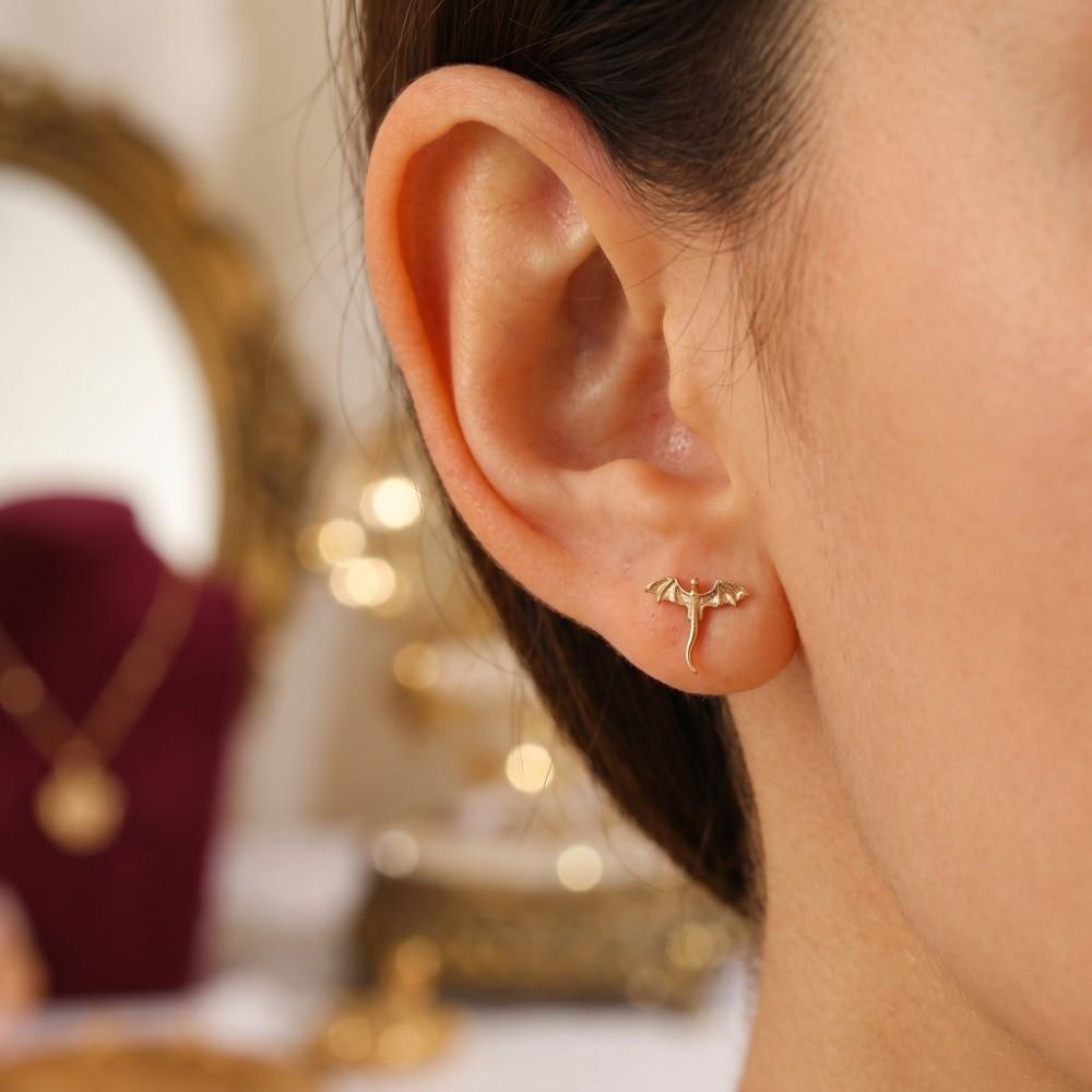 Personality Vintage Dragon Earrings Unique Flying Dragon Stud Earrings Metal Stud Earrings Daily