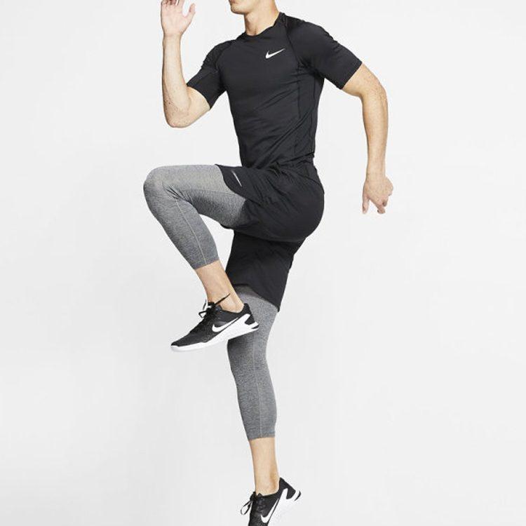 Nike Футболки Мужские Черные С Круглым Вырезом Умеренный Прямой Крой BV5634-010