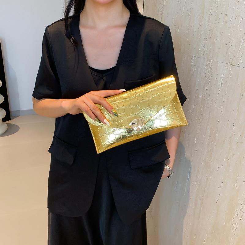 Новая простая маленькая квадратная сумка повседневная сумка текстурная сумка-клатч женская летняя красивая персонализированная сумка-конверт