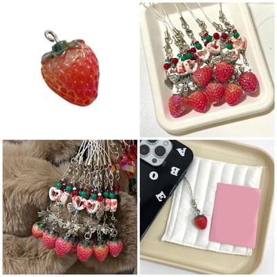 Набор кулонов из смолы в виде фруктов для DIY. Сладкие бусины для украшений в форме клубники. Практичные смоляные подвески для изготовления украшений ручной работы.