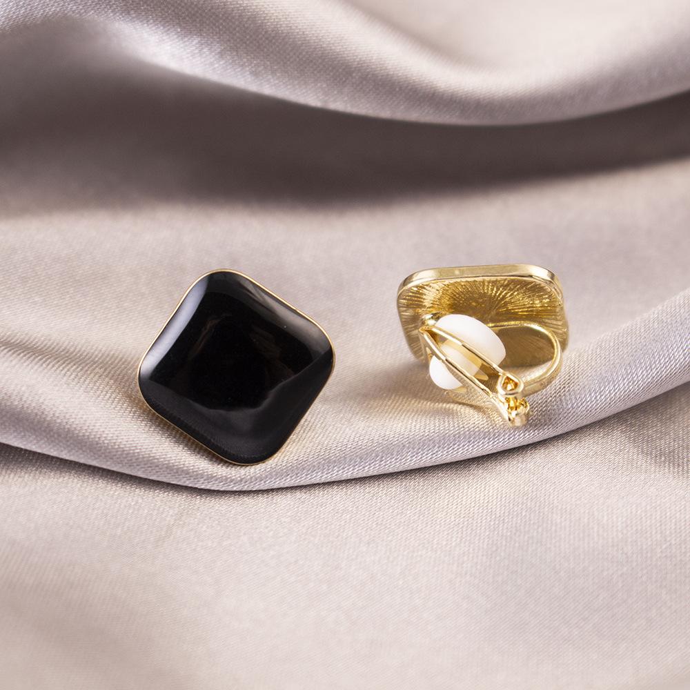 Универсальные легкие роскошные клипсы для ушей без проколов, повседневные высококачественные треугольные клипсы для ушей, универсальные женские серьги