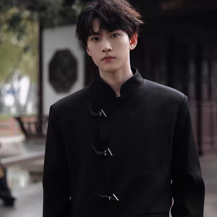 Мужской пиджак в китайском стиле с воротником-стойкой и подплечниками - Niche Design