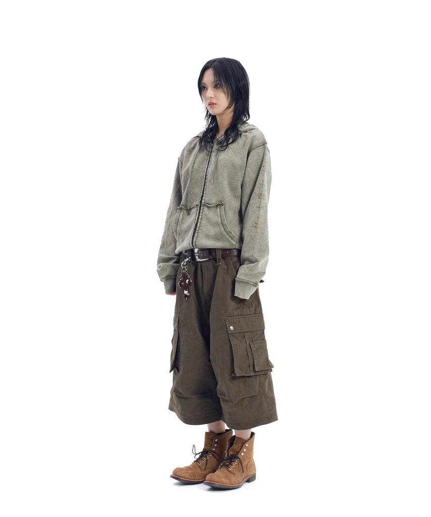 AAKAM Knee Pin-Tuck Bermuda Cargo Pants (Brown)