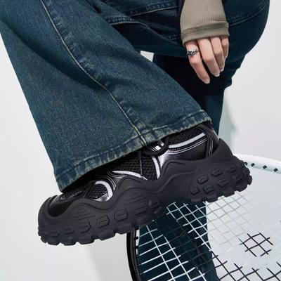 Женская обувь – Кроссовки