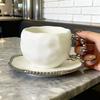 Легкая роскошь в ретро-стиле, нерегулярные жемчужные керамические чашки и блюдца, кофейные чашки и блюдца ручной лепки, нишевой дизайн чашки для послеобеденного чая