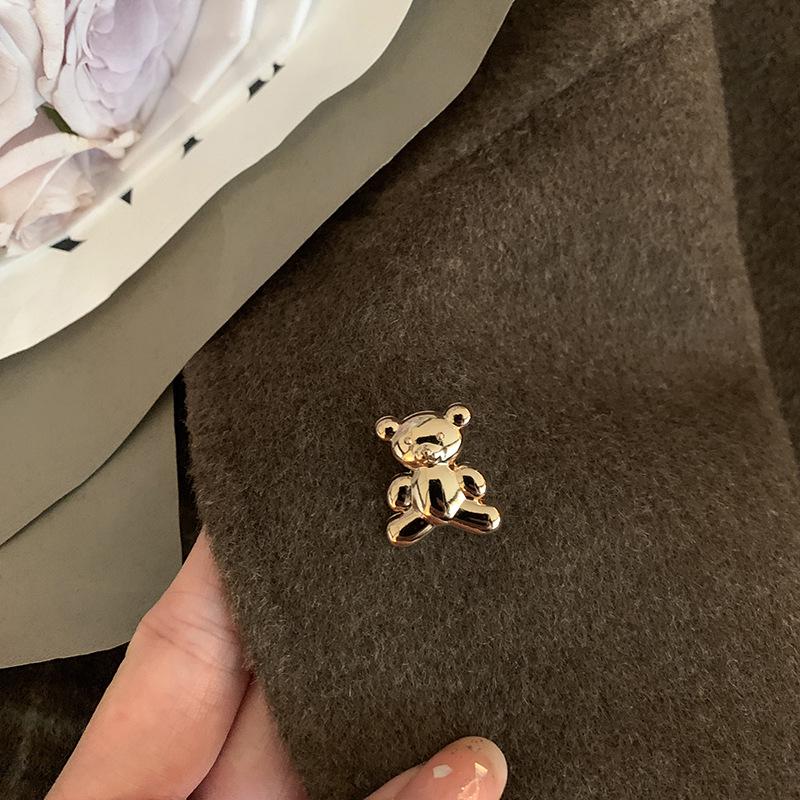 Korean Style Bear Brooch: 2023 Luxury Cute Pin for Women