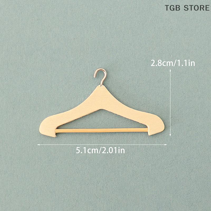 1Pcs Mini Wooden Hanger Mini Dollhouse Coat Hanger Toys Doll Accessories Doll House Decorative