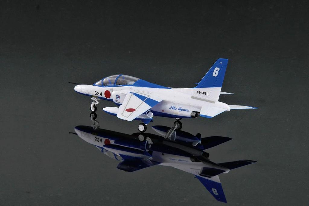 PLATZ 1/100 JASDF T-4 Blue Impulse 2025 B.I 30th Year Plastic Model BLU-2025 (Airplane)