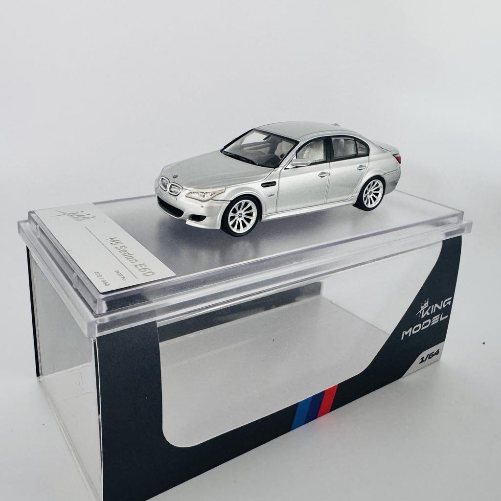Королевская модель 1:64 M5 E60 E61 Седан Универсал Легкосплавный Модель Автомобиля