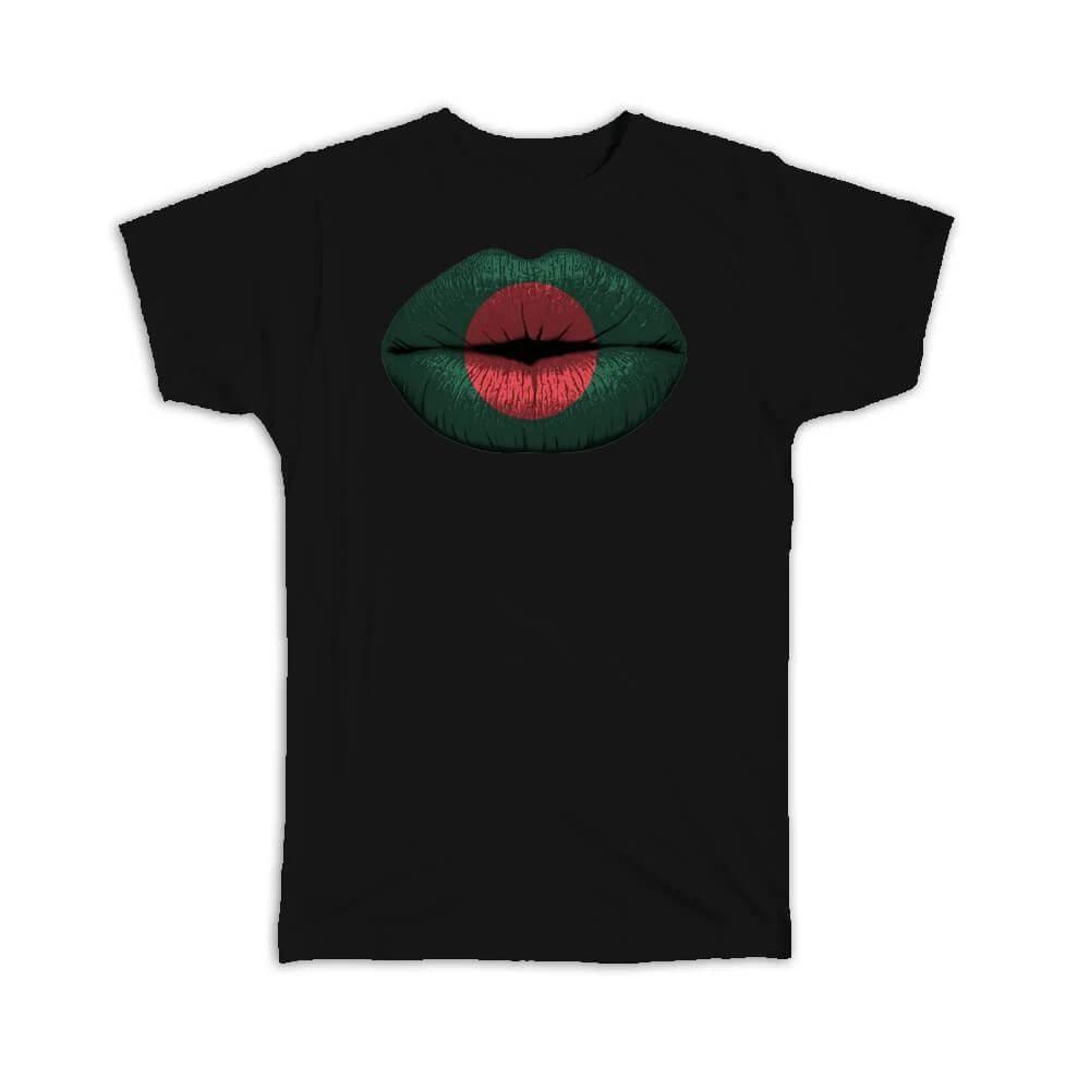 Gift T-Shirt : Lips Bangladeshi Flag Bangladesh Expat Country For Her Woman