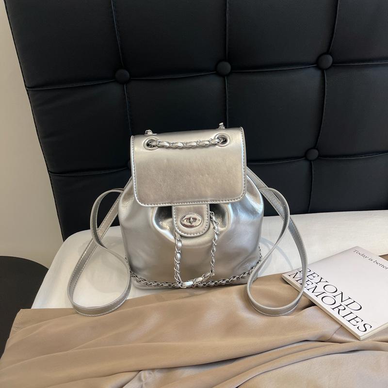 Рюкзак Premium sense nickel silver, женский, новый летний универсальный рюкзак-ведро с цепочкой для поездок на работу и обратно, маленький