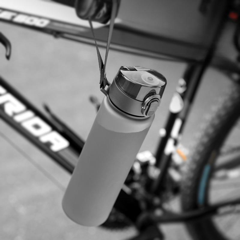 Матовая чашка для воды без BPA, 400 мл, 560 мл, пластиковая чашка для фитнеса, спорта на открытом воздухе, бутылка для воды, высокое качество, детская повседневная чашка для воды, бутылка для воды Водолея