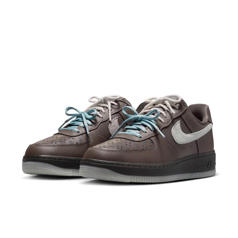 Nike Женские кроссовки Air Force 1 '07 LV8