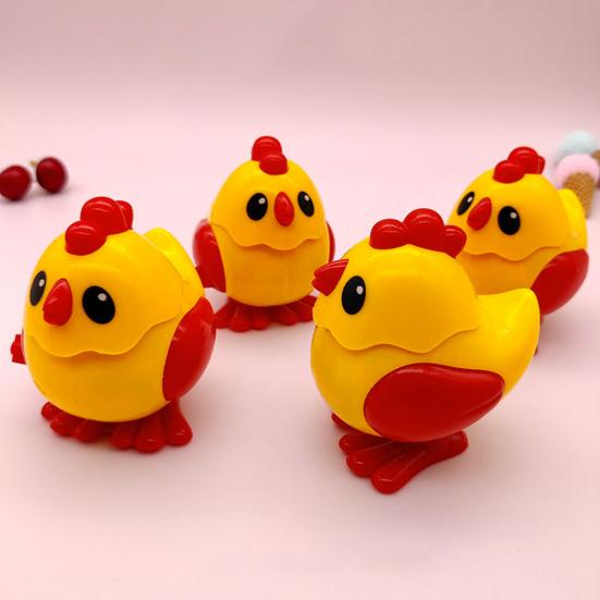 Wind-up Toy Adorable Chick Shape Kids Clockwork Toy Creative Simple Operation Winding Toy for Children Teens