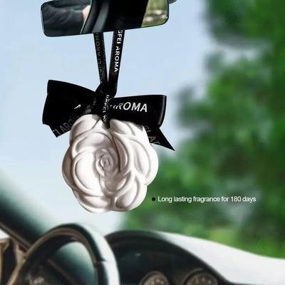 Автомобильный подвесной освежитель воздуха, красивый белый цветочный парфюм для стайлинга автомобиля, ароматный очиститель воздуха, украшение интерьера, орнамент