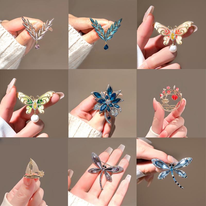 Luxury Exquisite Flower Butterfly Brooch For Women Girls Vintage Pins Versatile Shiny Corsage Clothing Accessories Gifts