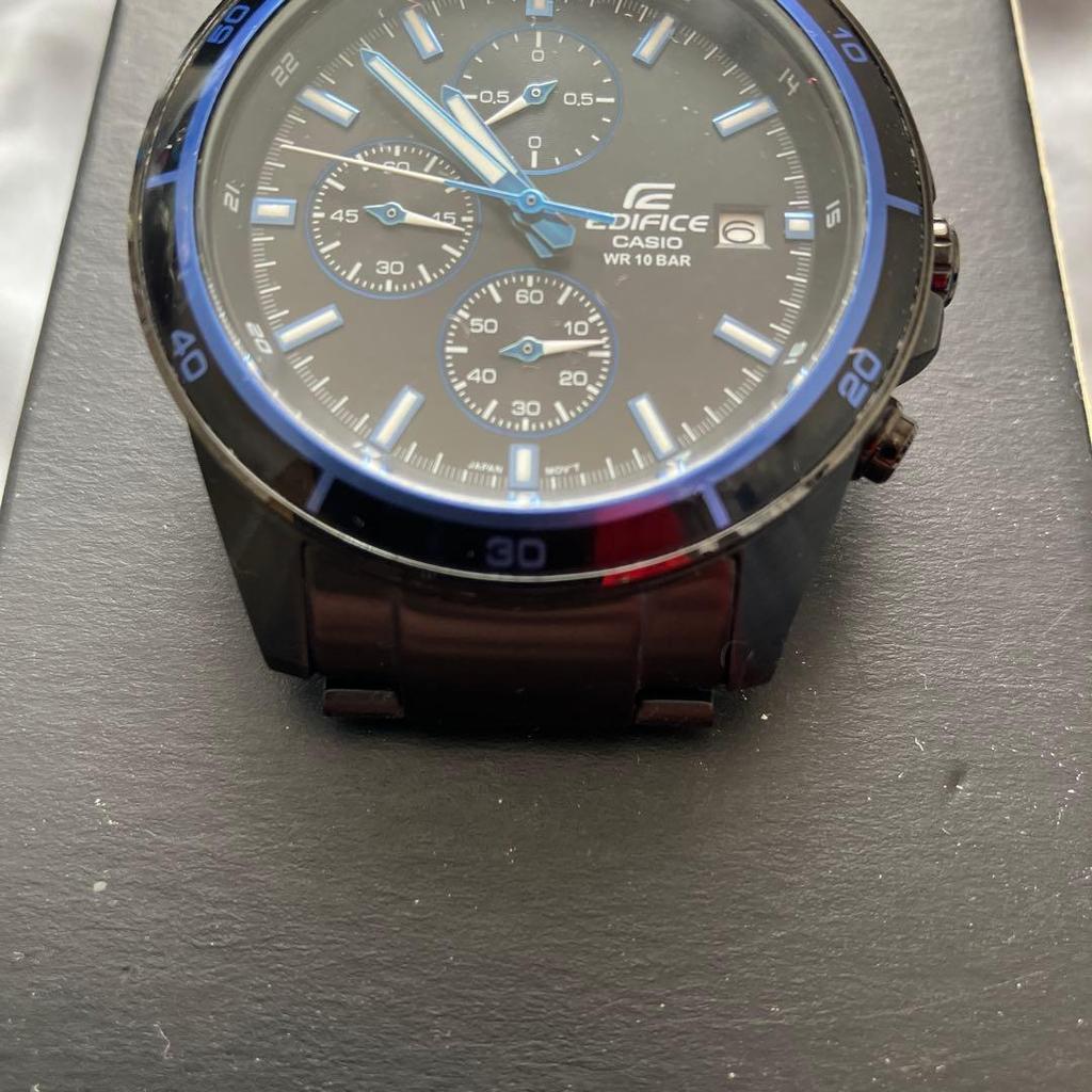 Подержанные аналоговые кварцевые часы EDIFICE CASIO