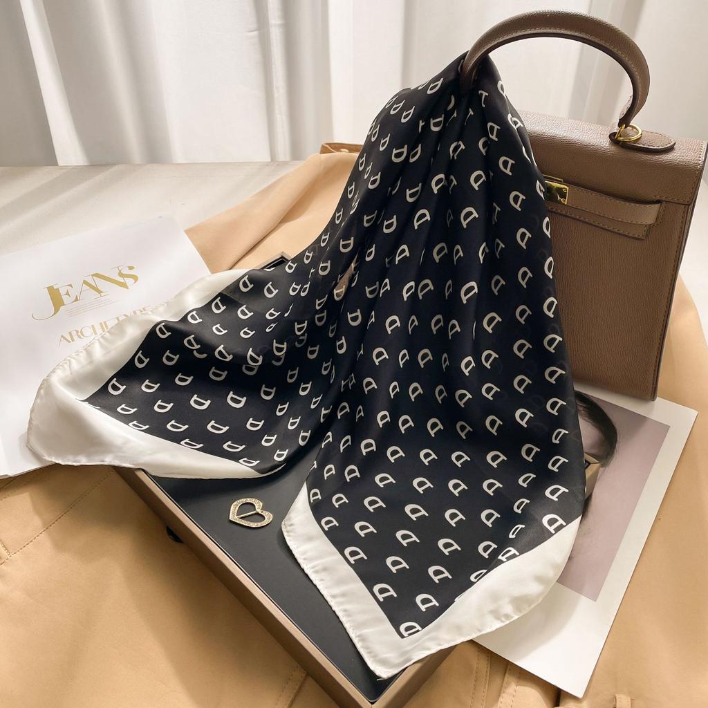 70 Small Square Scarves, Silk Scarves, Women'S Thin Versatile Sunscreen Scarves, Professional Scarves, Tied Bags, Headbands.