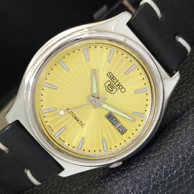 ЯПОНИЯ 7009A ВИНТАЖНЫЕ МУЖСКИЕ АВТОМАТИЧЕСКИЕ ЧАСЫ SEIKO 5 С ЗОЛОТИСТЫМ ЦИФЕРБЛАТОМ a701310-5