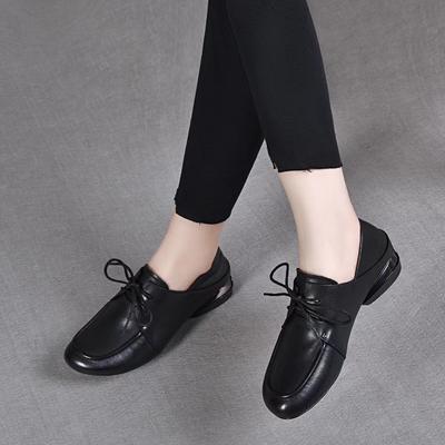 Женские весенние туфли на плоской подошве с круглым носком на шнуровке с мелким вырезом, из коровьей кожи первого слоя, одна обувь и две одинарные туфли