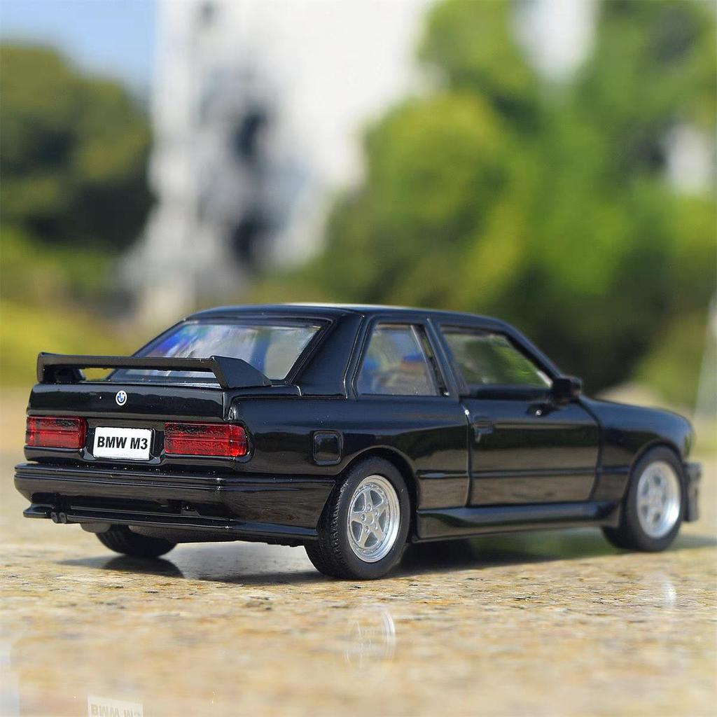 Ретро Классика BMW 1987 M3 Купе 5-дюймовая Металлическая Модель Автомобиля Литье под Давлением и Игрушечный Транспорт RMZ City 1:36 моделей из сплава, подарки для детей