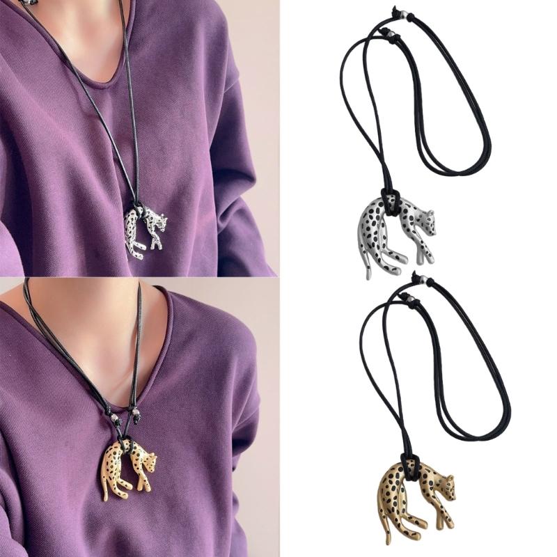 Подвеска на цепочке в форме леопарда с гальваническим покрытием, разработанная для элегантных и стильных нарядов