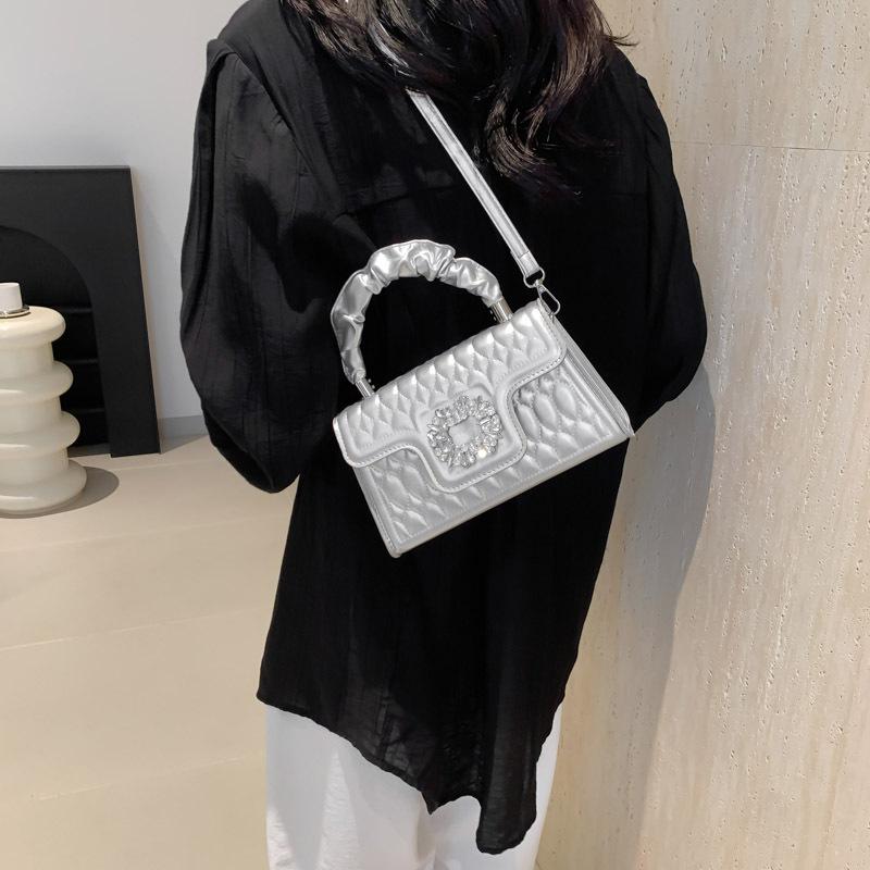 Женская сумка, сумка-мессенджер через плечо с текстурой в иностранном стиле, модная и повседневная маленькая квадратная сумка 2024 года, новая летняя простая сумка