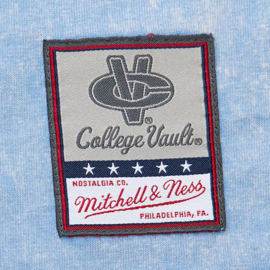 Мужская футболка Mitchell & Ness Carolina Blue FC8057-UNCLTBL