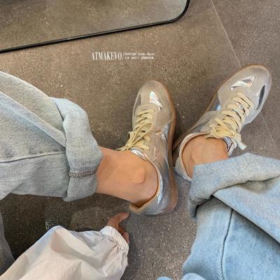 Серебристые немецкие тренировочные туфли женские осень 2024 новые спортивные и повседневные туфли на плоской подошве мягкая подошва инс интернет-знаменитость универсальные кеды