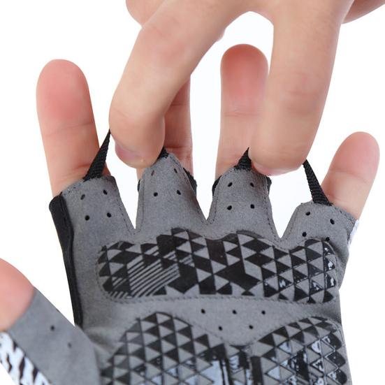 Men Gloves Thick Anti-slip Half Finger Shock-absorbing Gloves Mittens for Gym