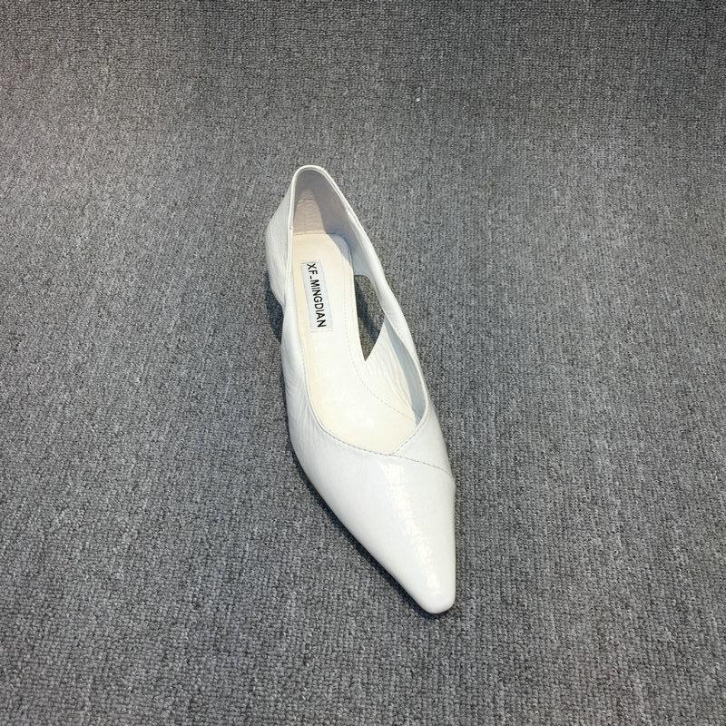 European and American Minimalist Women's Shoes 2024 New Design Sense Slim Heel Shallow Mouth Pointed Hollow Women's Single Shoes