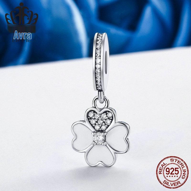 Everle Korea Four-Leaf Clover 925 Sterling Silver Pendant with Inlaid Diamonds (SCC259)