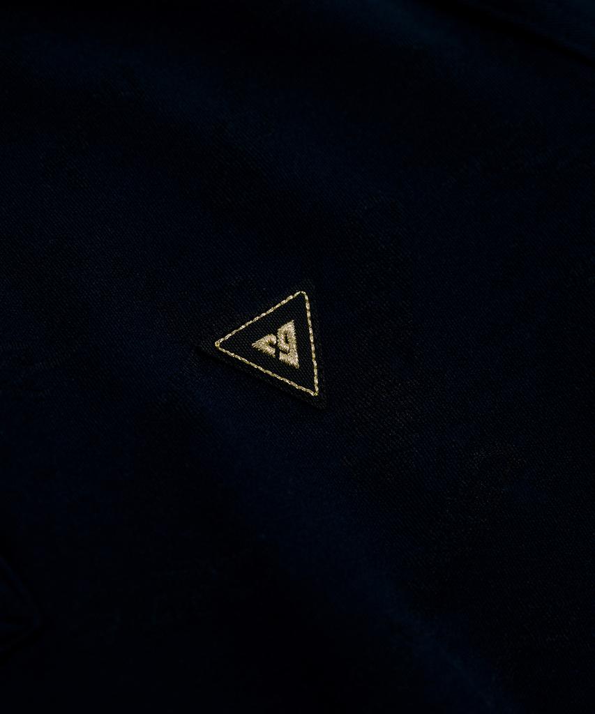 CREVE9 Cropped Shirt
