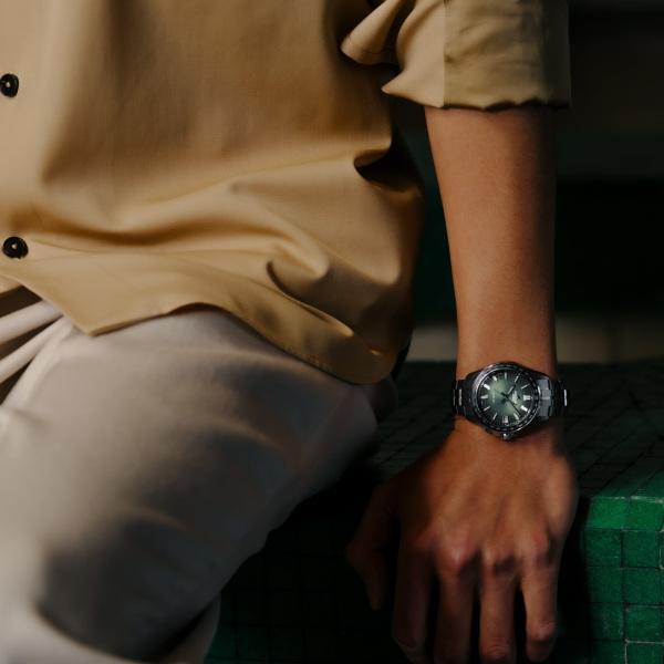 Casio OCEANUS Manta S400 OCW-S400RA-3AJF Green Dial Watch