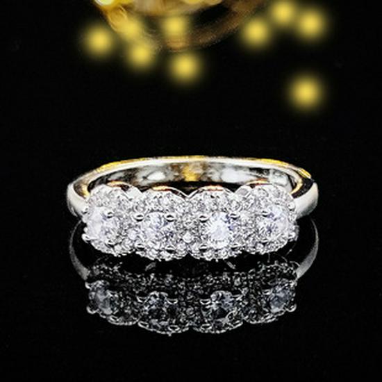 Роскошное многорядное кольцо с микроинкрустацией цирконами и бриллиантами - Phantom R4575