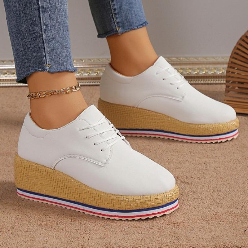 Large Size Women Hiking Shoes 2024 Spring New Flat Heel Sneakers Thick Bottom Lacing Single Shoes Female Women Sneakers Size 42