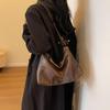 2025 Высококачественная женская сумка через плечо большой вместимости - Осень/Зима Niche Fashion Crossbody Tote
