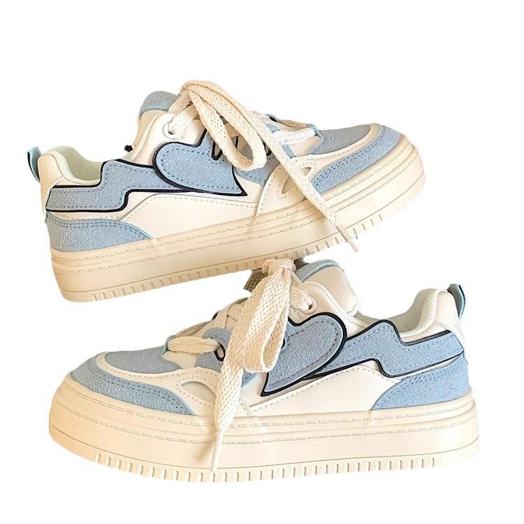 Весна и осень 2025 года новая универсальная повседневная спортивная обувь на толстой подошве женская ins студенческая обувь для моральной подготовки нишевый дизайн белая обувь