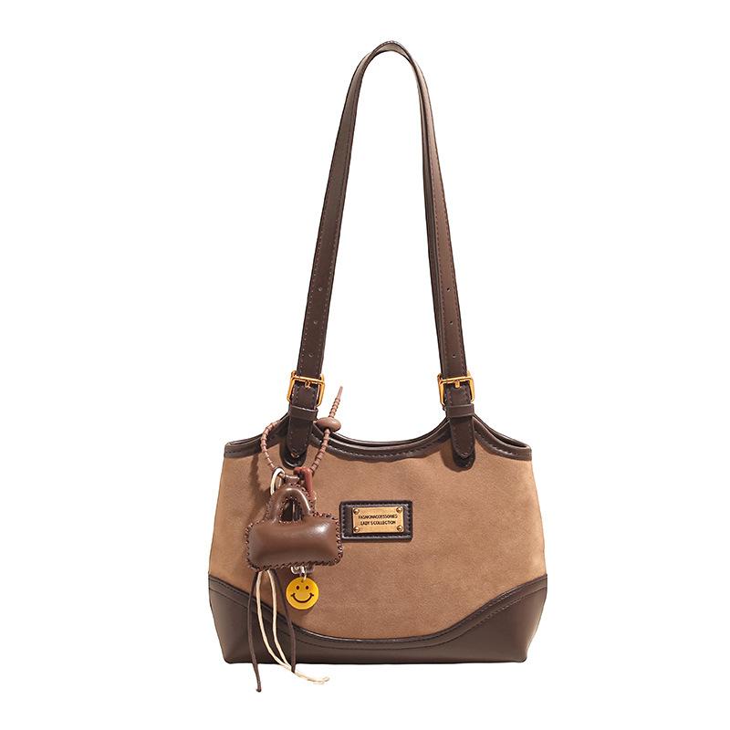 Сумка большой вместимости женская осень-зима 2025 новая матовая ретро сумка на плечо/подмышку повседневная рабочая сумка-тоут для поездок