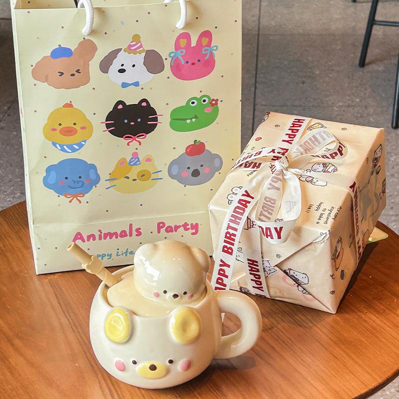 Кружка с кремовым мишкой, керамическая кружка высокой ценности для девочек с крышкой, бытовая чашка для питья, подарок на день рождения, сувенир